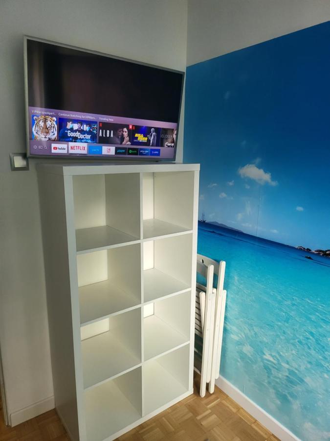 Studio Zelazna Rooms Near Old Town Варшава Екстериор снимка